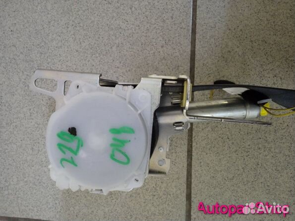 Ремень передний правый Toyota Corolla E210