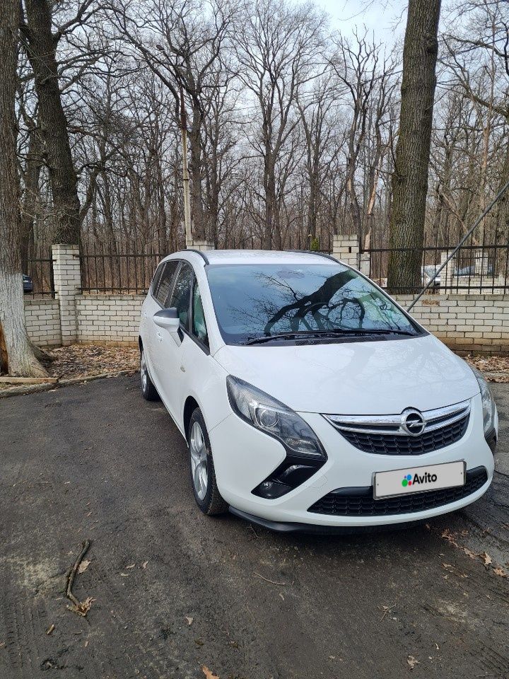 Opel Zafira: фото владельца