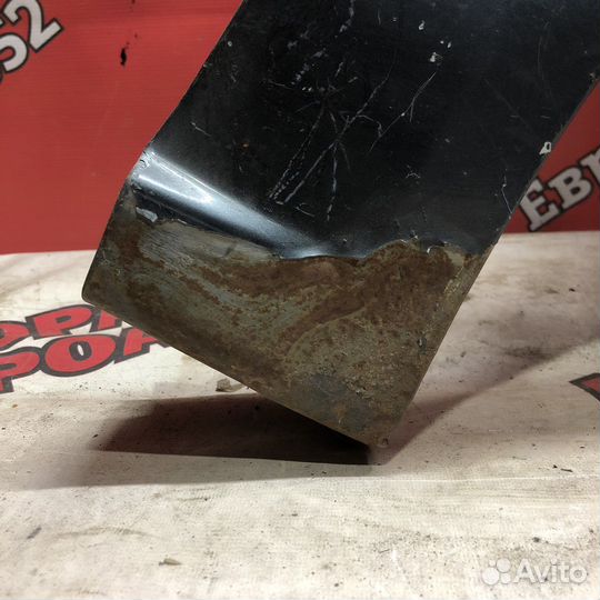 Переднее правое крыло Renault Logan 1