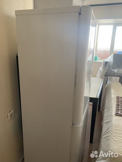 Холодильник Indesit