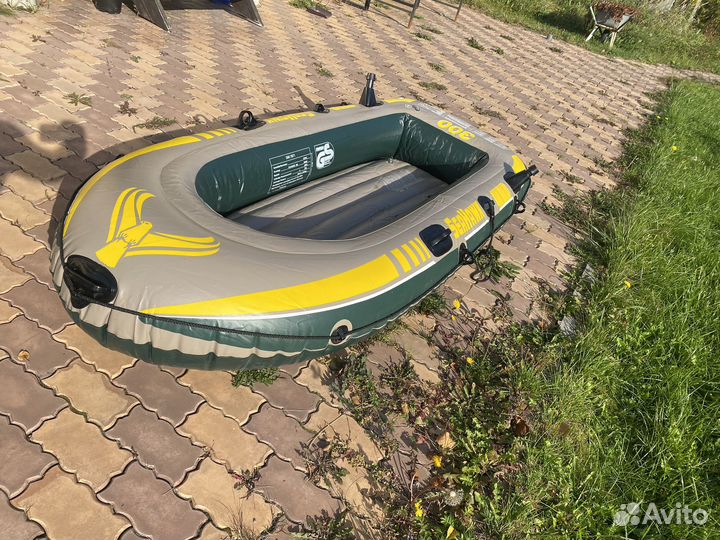 Надувная лодка intex seahawk 300