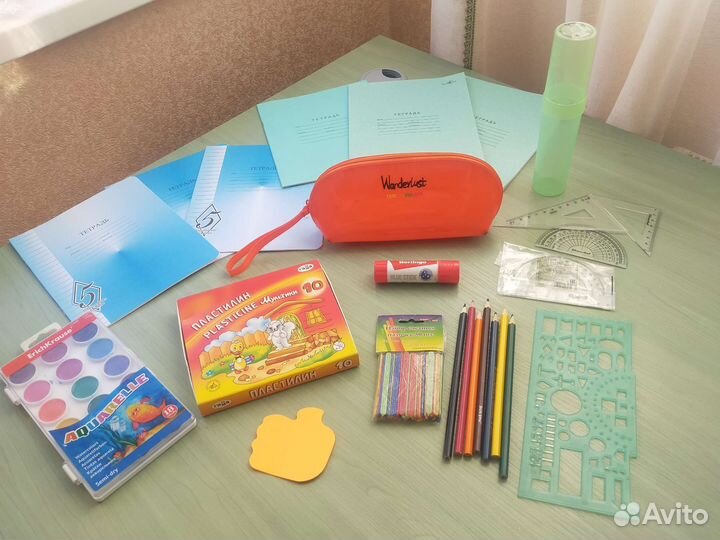 Новые и б/у канцтовары пакетом