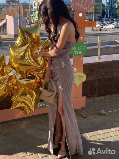 Вечернее платье