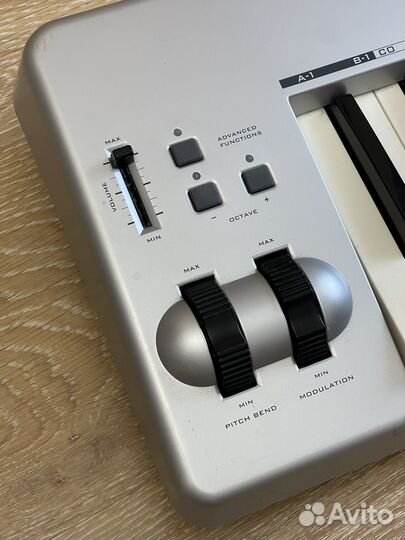 Midi клавиатура M-audio keystation 88es