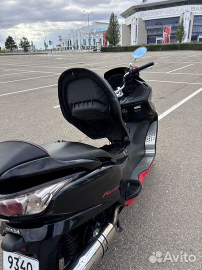 Макси скутер