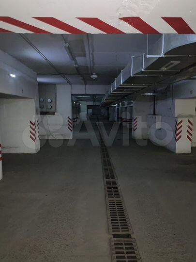 Машиноместо, 20 м²