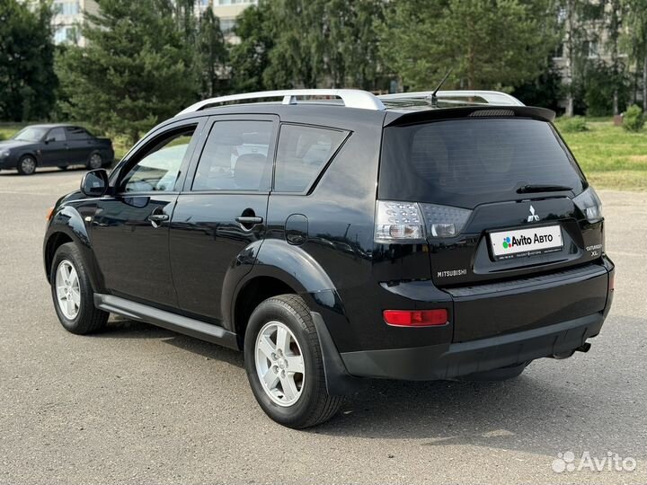 Mitsubishi Outlander 2.4 МТ, 2008, 180 000 км