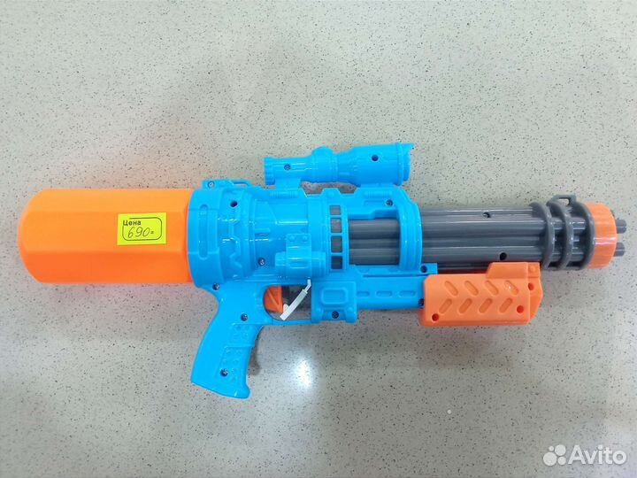 Водный пистолет с пневматической накачкой 40 см