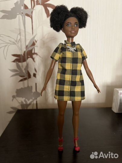 Кукла Barbie fashionistas 80