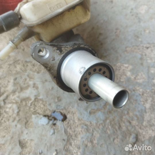 Главный тормозной цилиндр Mazda 3 BK