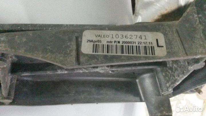 Трапеция стеклоочистителей Cadillac STS