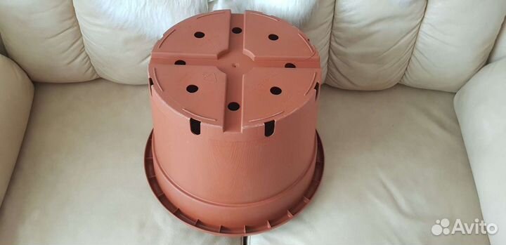 Цветочный горшок большой