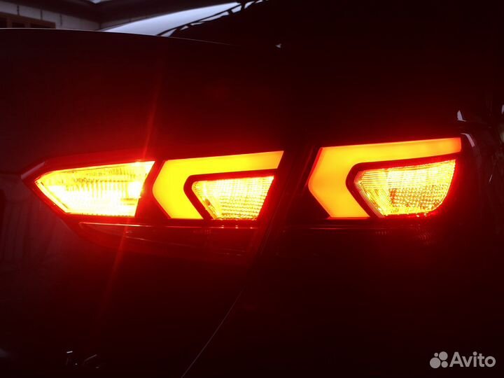 Фонарь правый Hyundai Solaris 2