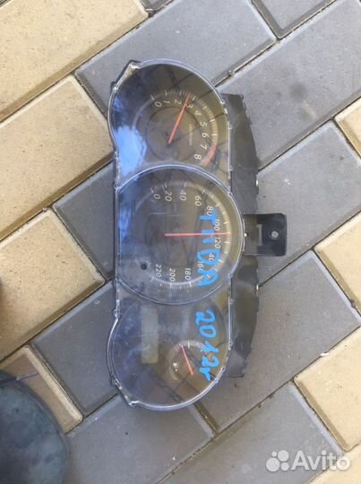 Щиток приборов nissan tiida