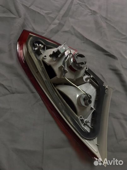 Фонарь задний внутренний правый Ford Focus III