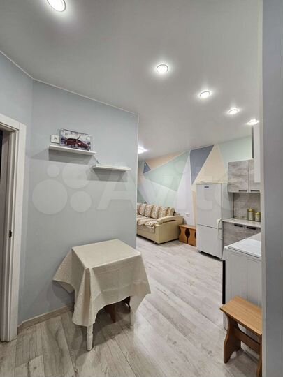 2-к. квартира, 42 м², 1/3 эт.