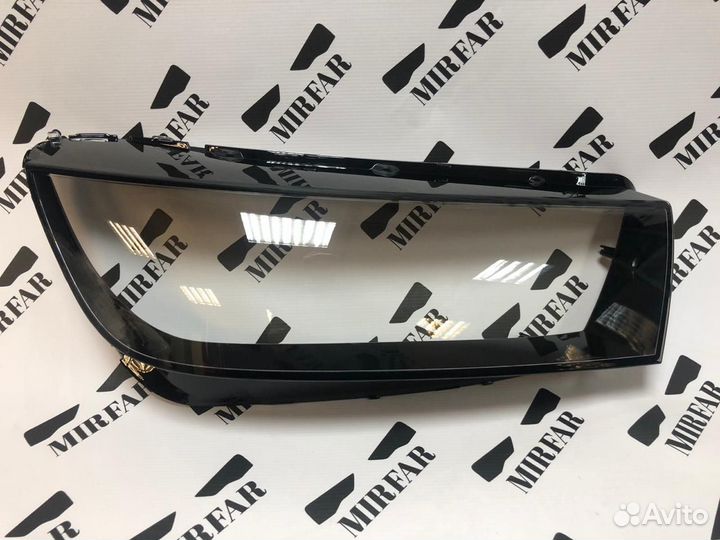 Правое стекло фары Audi Q5 2 2017-2020