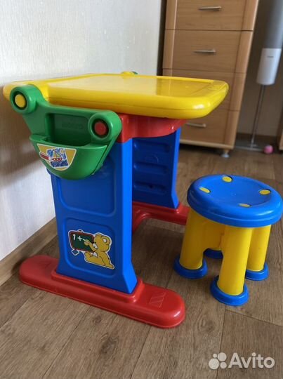 Детский стол мольберт
