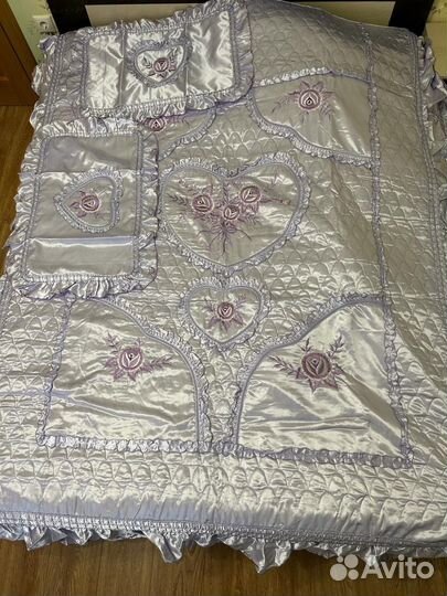 Покрывало с наволочками на кровать 180 на 200