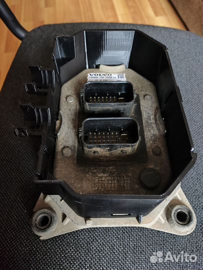 Рамка блока fciom Volvo Fh