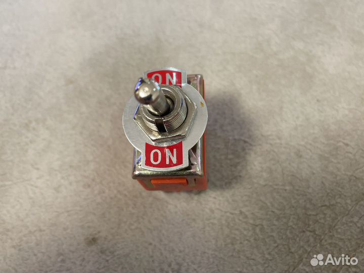 Тумблер 250V 15А