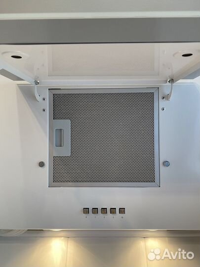 Вытяжка для кухни Maunfeld