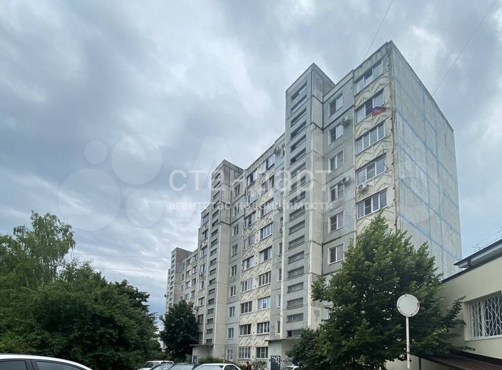 2-к. квартира, 48 м², 9/9 эт.