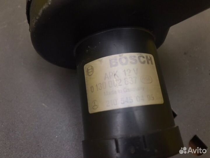 Вентилятор блока предохранителей Mercedes-Benz