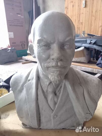Бюст ленина гипс