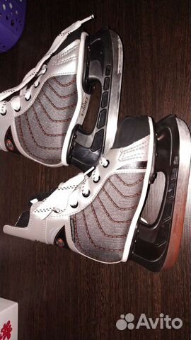 Коньки хоккейные 33р