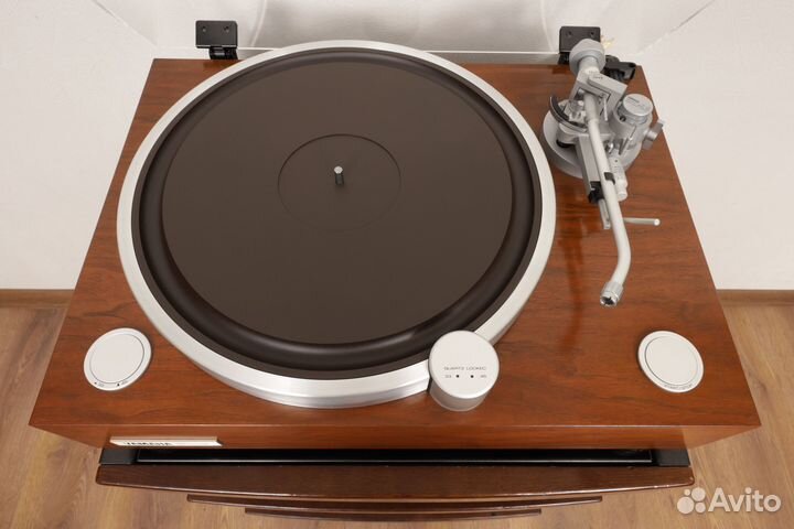 Проигрыватель винила Yamaha GT-2000L