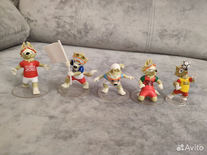 Фигурки волк забивака Сочи FIFA 2018 игрушки
