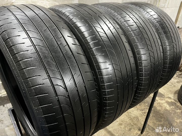 Bridgestone Dueler H/L 33A 235/55 R20 102V