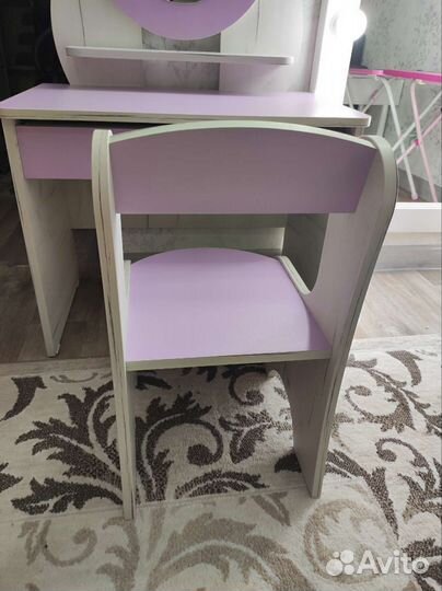 Детский туалетный столик для девочки