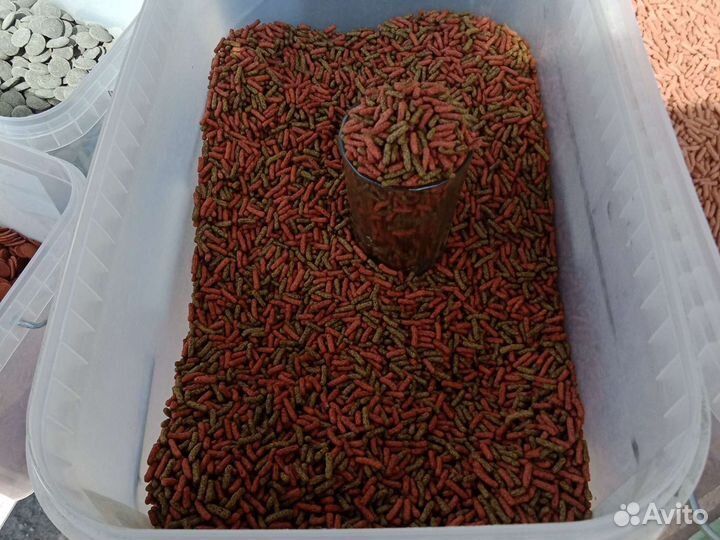 Продаю корм для рыб