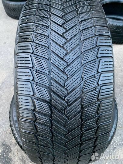 Michelin X-Ice Snow SUV 285/45 R22 114T