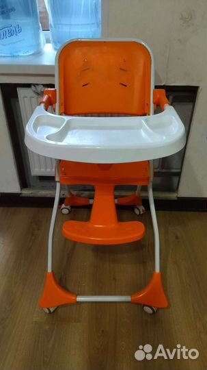 Детский стульчик для кормления