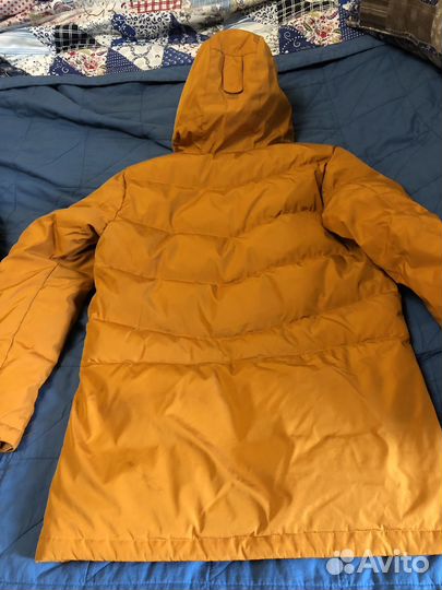 Пакетом фирменные пуховики для подростка 146-152