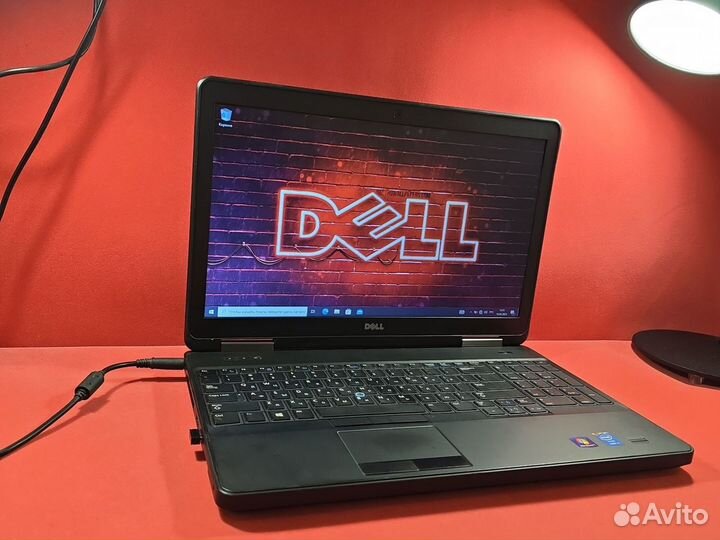 Ноутбук Dell E5540 i5 2.6Ghz 8Gb 128SSD+500gbHDD