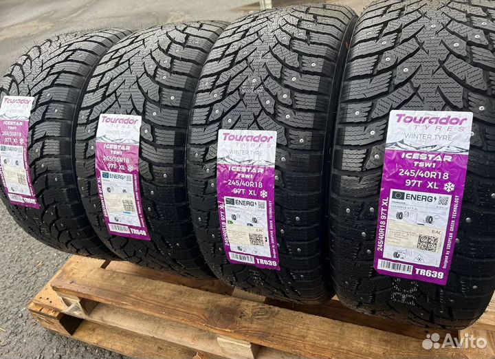 Tourador Ice Star TSW1 245/40 R18 и 265/35 R18 51T