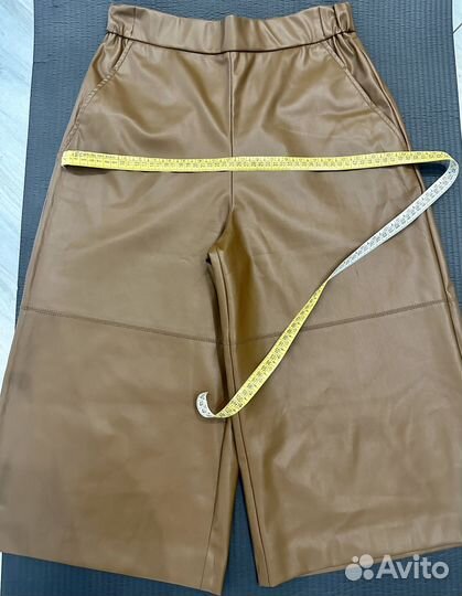 Широкие кожаные шорты zara