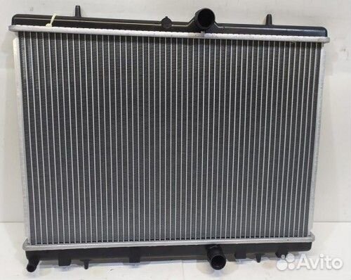 Радиатор охлаждения двигателя peugeot 308