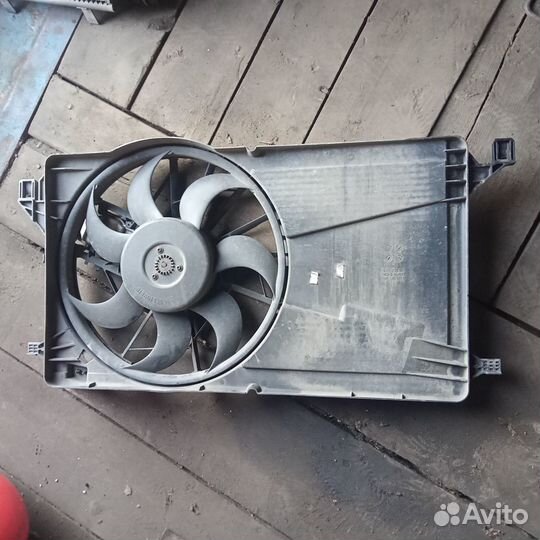 Вентилятор охлаждения Ford Focus 2 (Форд Фокус 2)