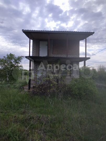 Дом 28,6 м² на участке 10 сот.