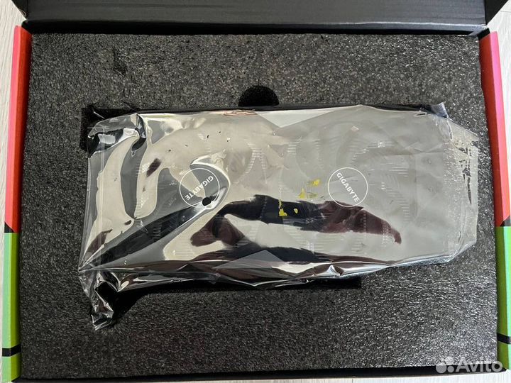 Видеокарта Gigabute GeForce GTX 1650 Super 4 GB