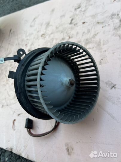 Моточик отопителя печки Mercedes benz E212