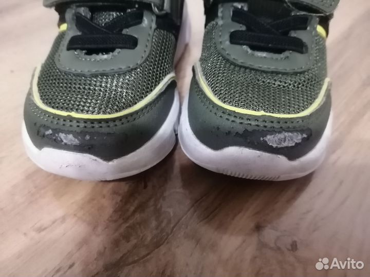 Кроссовки детские 22 размер