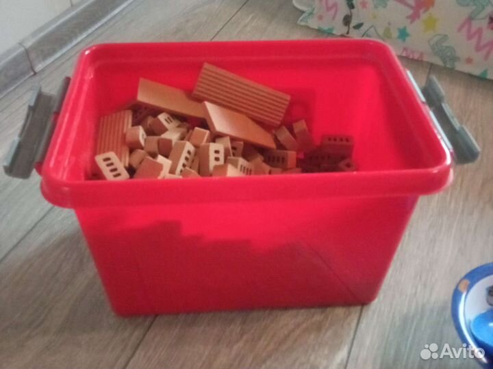 Конструктор Кирпичики в Контейнере