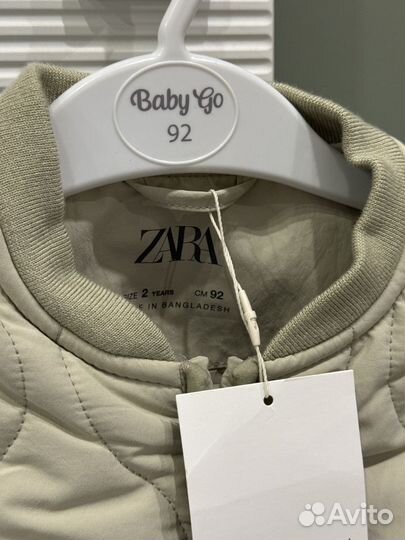 Жилетка zara на мальчика/девочку 92