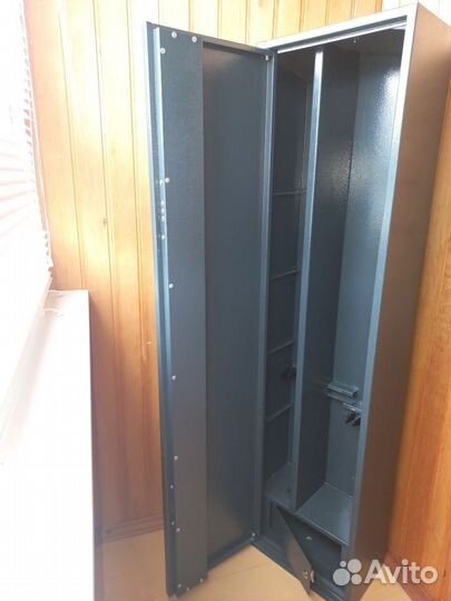 Оружейный шкаф на 5 стволов